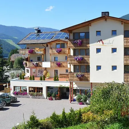 Mirabel Hotel 3*